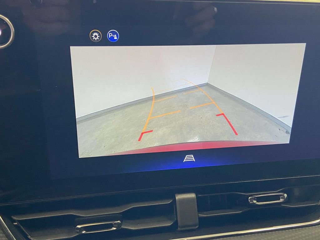 Used 2026 Chevrolet Equinox RS w/ Convenience Package III image 28