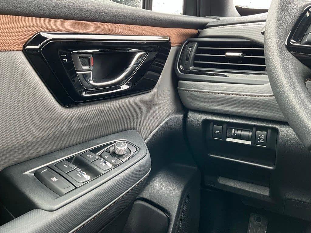 Used 2025 Subaru Forester Sport image 24