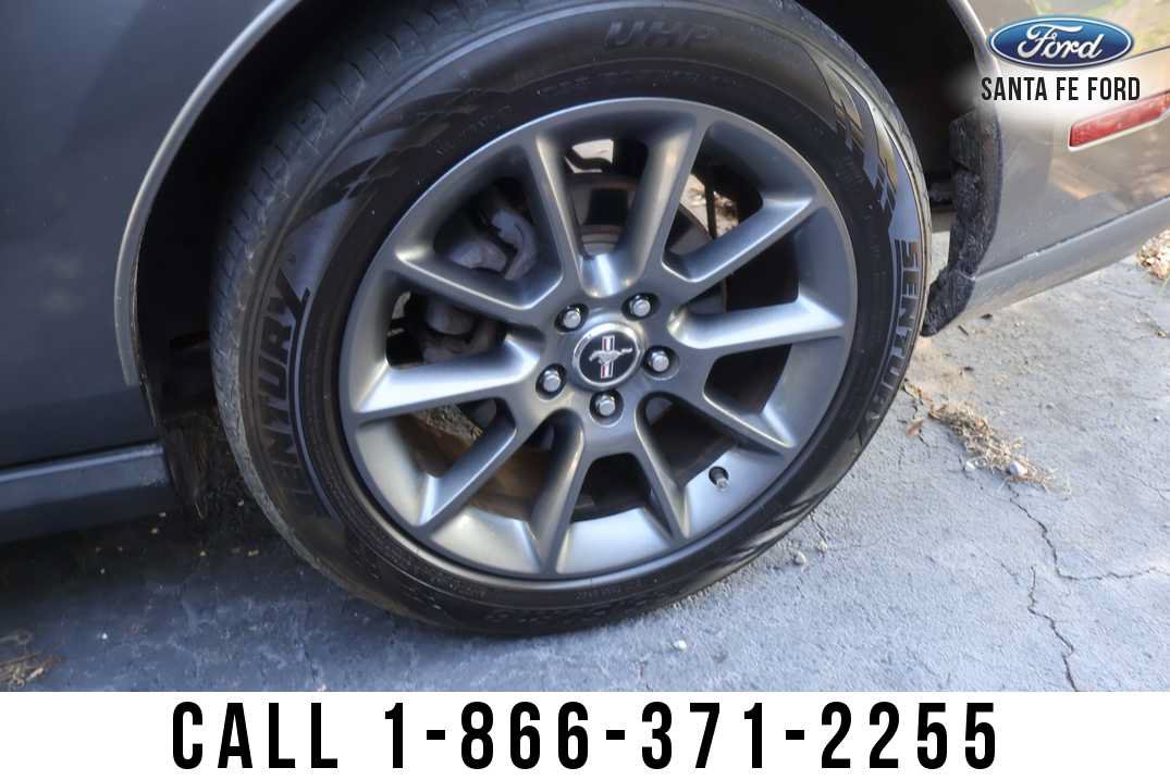 Used 2011 Ford Mustang Premium w/ Electronics Pkg RWD image 9