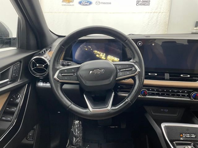 New 2025 Chevrolet Equinox ACTIV w/ Safety and Technology Package image 13