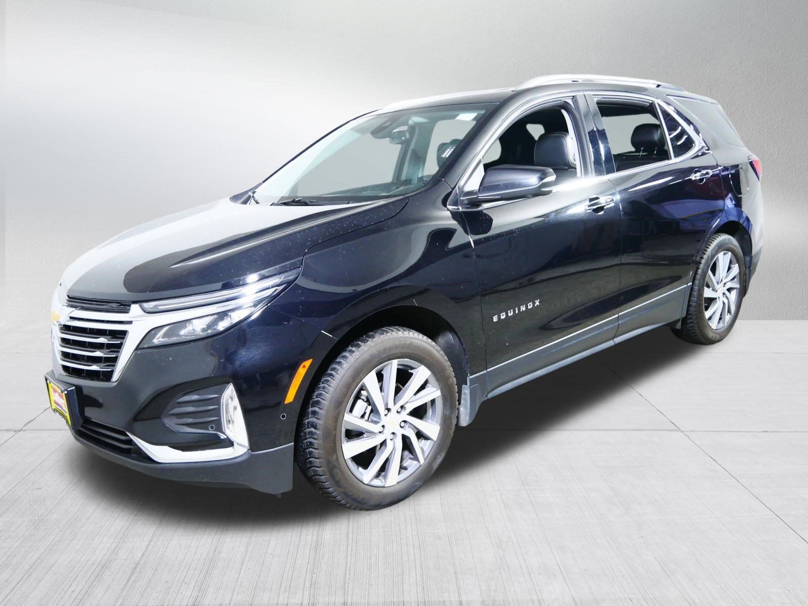 Used 2023 Chevrolet Equinox Premier image 3