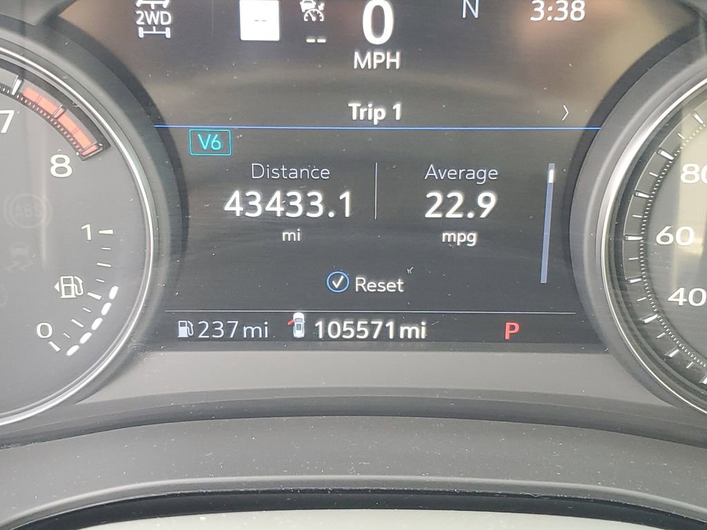 Used 2020 Cadillac XT6 Premium Luxury AWD/4WD image 11