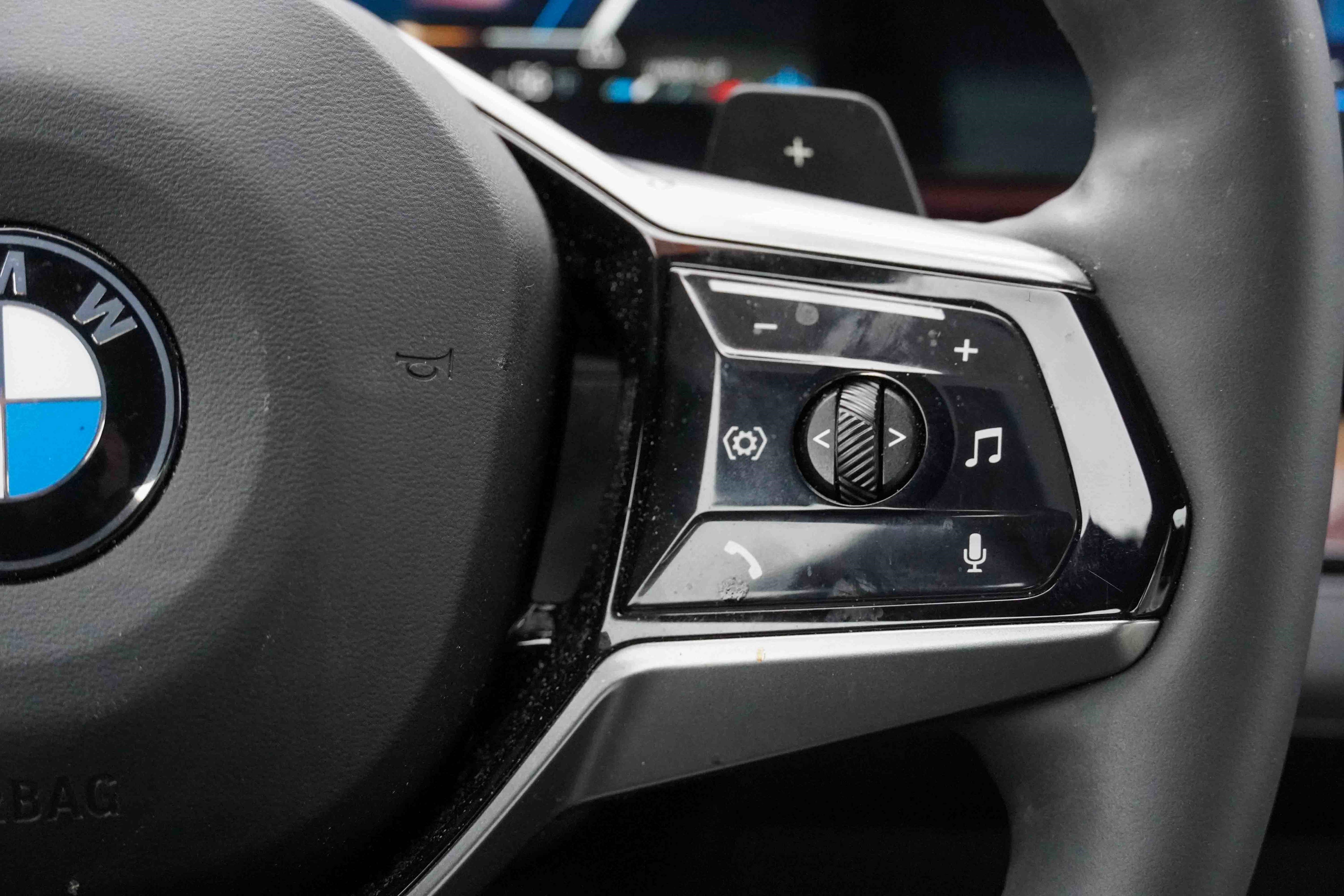 Certified 2025 BMW 540i xDrive 540i xDrive image 24