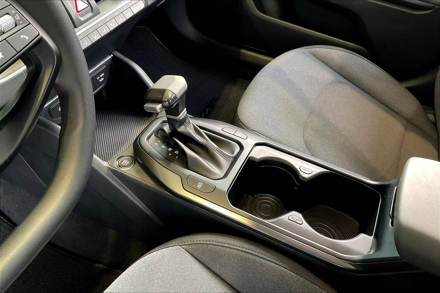 Used 2025 Kia K4 LXS image 18