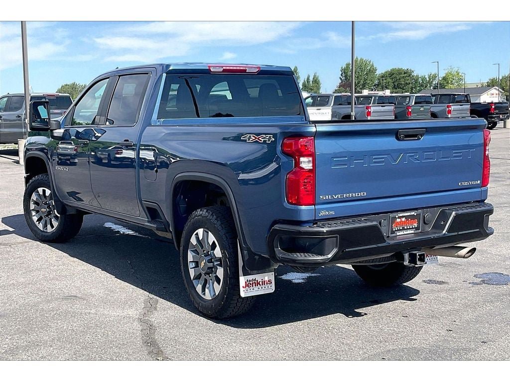 Used 2024 Chevrolet Silverado 2500 Custom AWD/4WD image 13