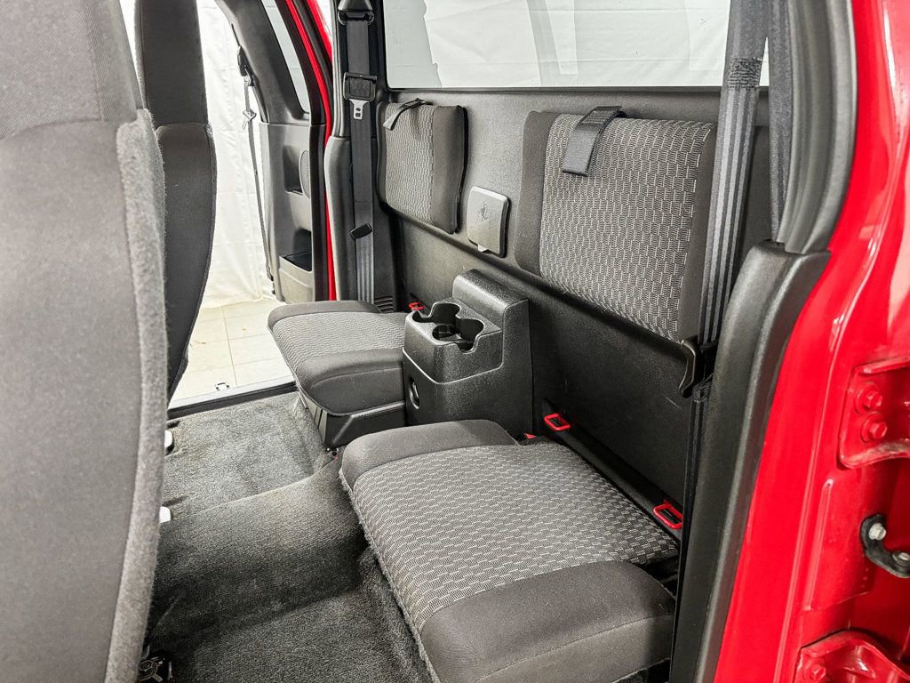 Used 2012 GMC Canyon SLE image 10