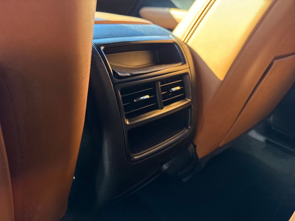 Certified 2022 Cadillac XT5 Premium Luxury image 13