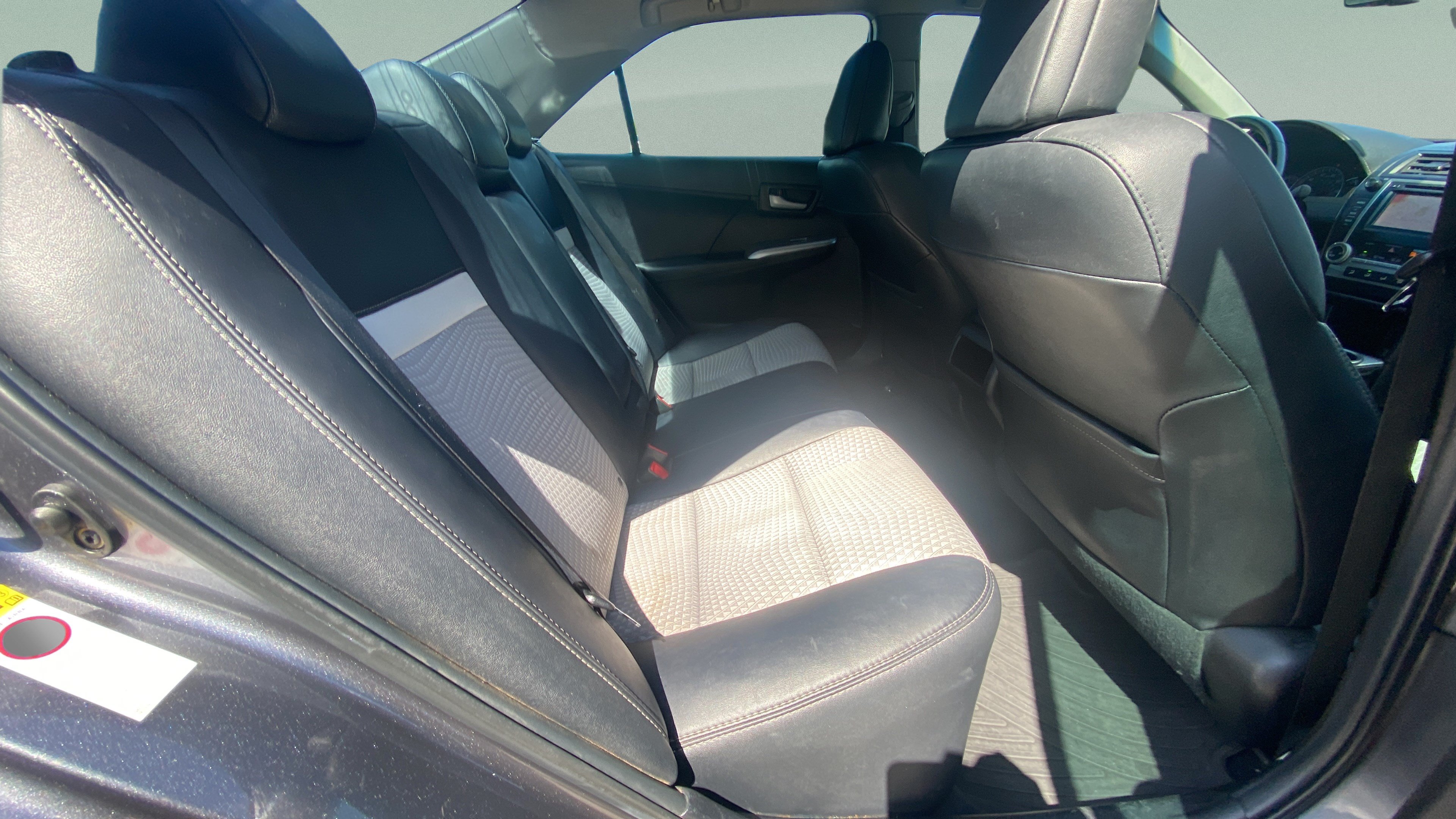 Used 2013 Toyota Camry SE FWD image 21