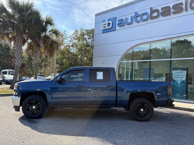 Used 2018 Chevrolet Silverado 1500 LT w/ All Star Edition image 2