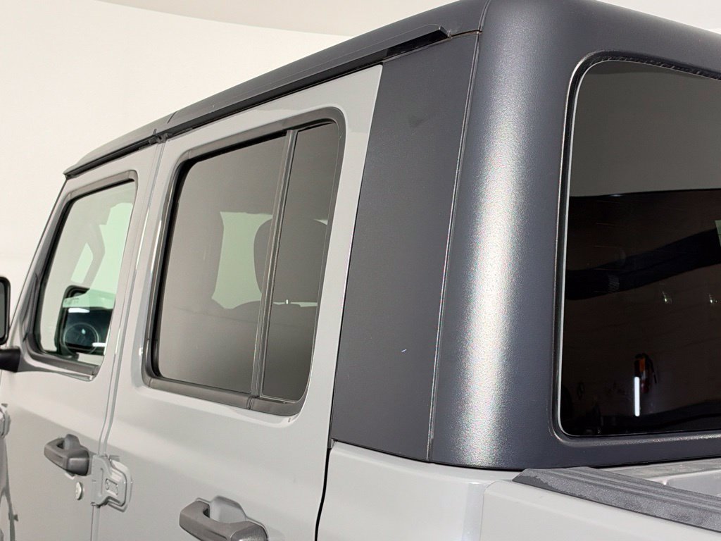 Used 2022 Jeep Gladiator Sport AWD/4WD image 14