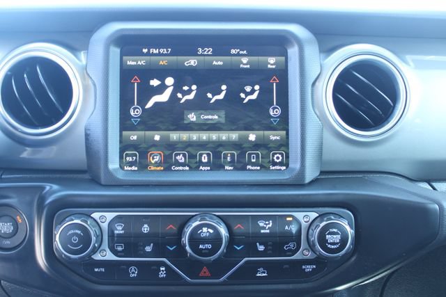 Used 2022 Jeep Wrangler Unlimited Sahara w/ Cold Weather Group AWD/4WD image 14