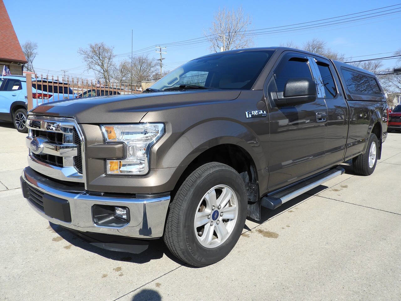 Used 2016 Ford F150 XLT w/ Trailer Tow Package image 4