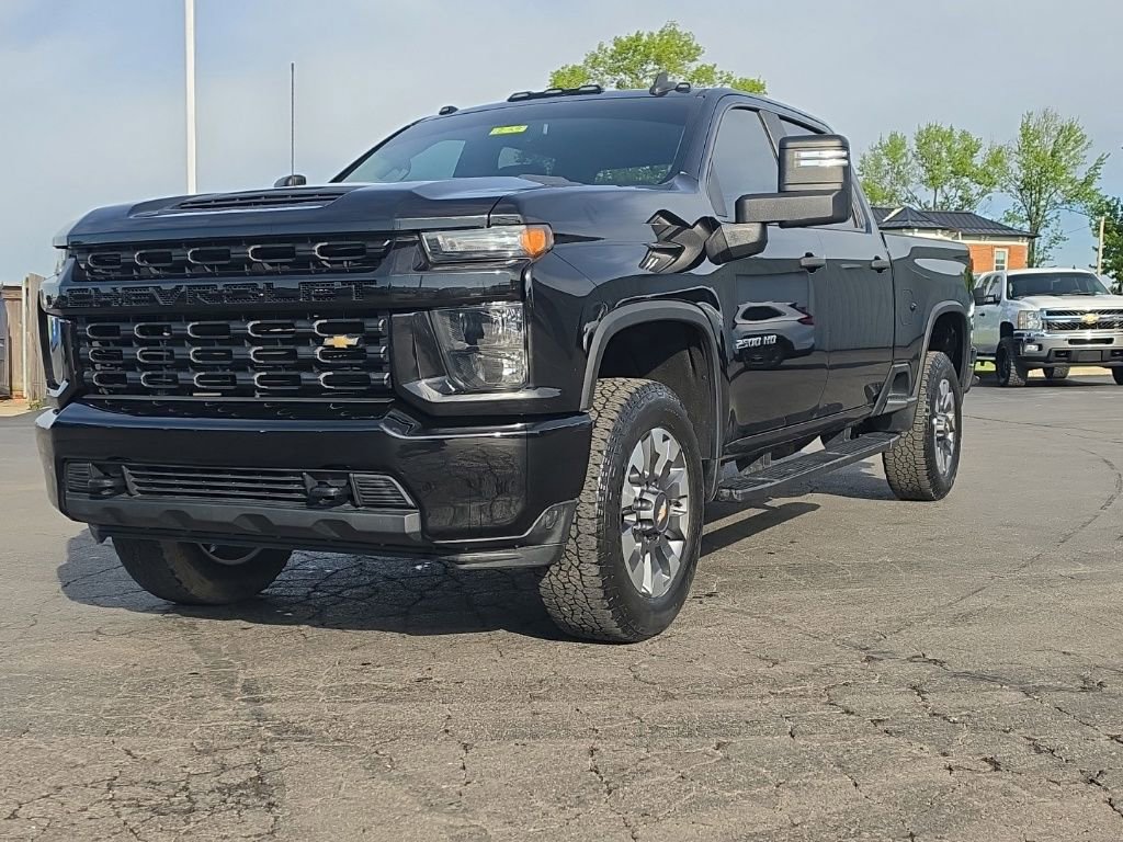 Used 2022 Chevrolet Silverado 2500 Custom w/ Infotainment Package AWD/4WD image 3