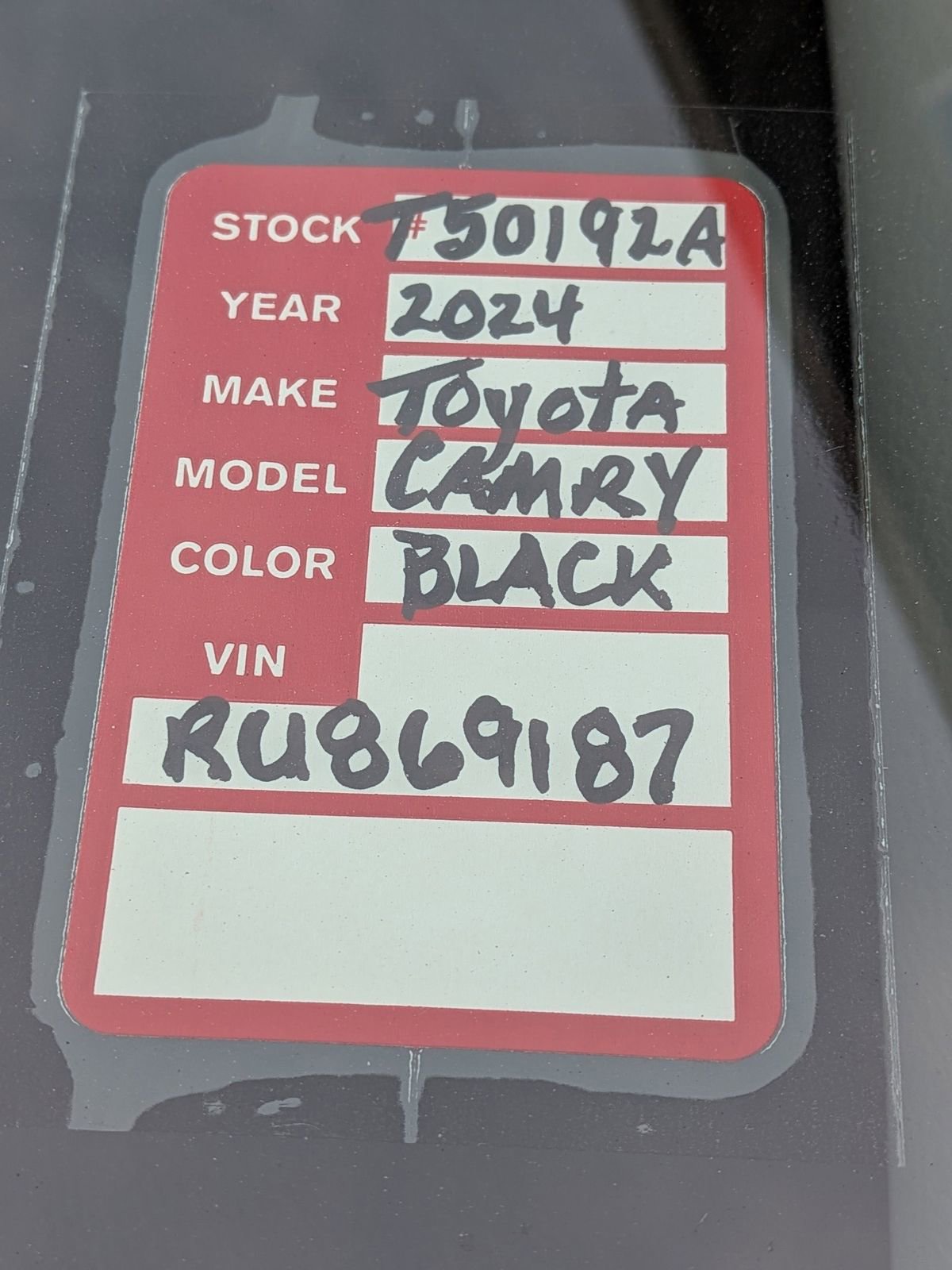 Used 2024 Toyota Camry SE w/ Convenience Package image 15