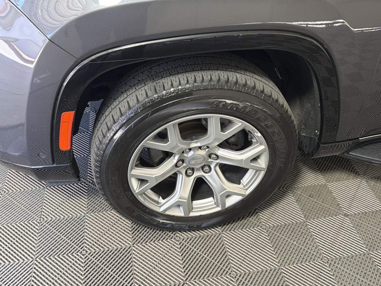 Used 2022 Jeep Wagoneer Series I w/ Premium Group I image 12