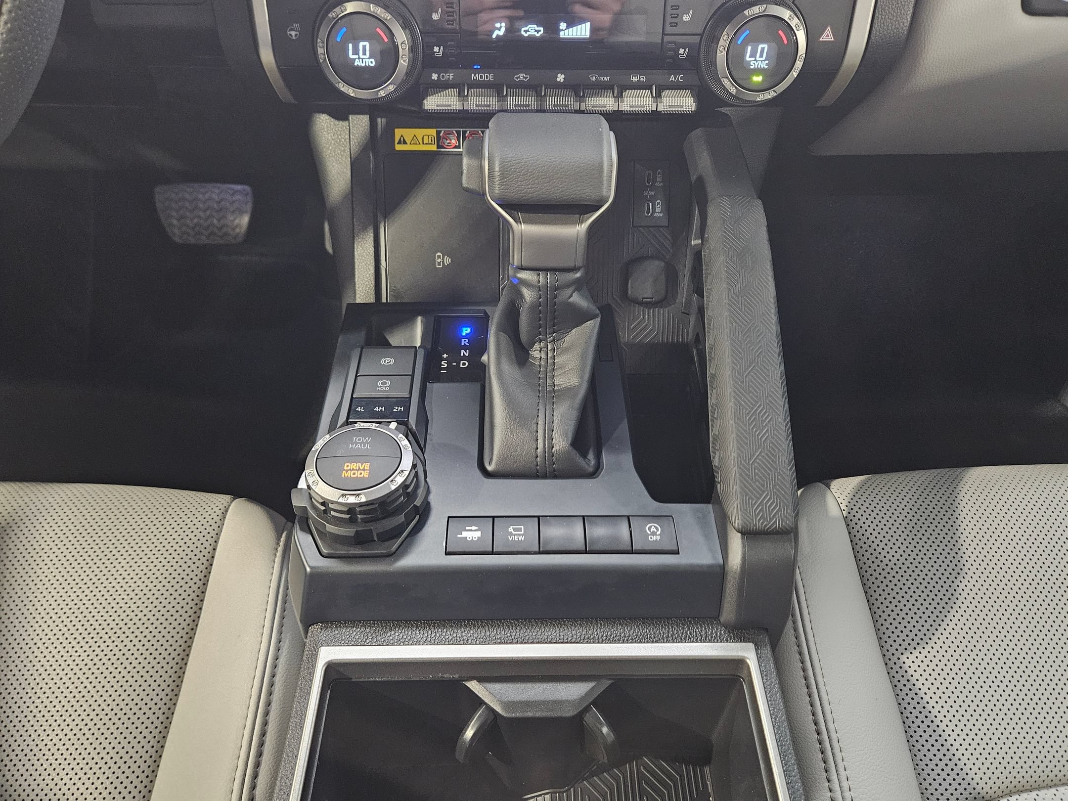 Certified 2025 Toyota Tacoma Limited AWD/4WD image 13
