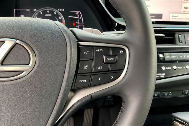 Certified 2024 Lexus ES 250 w/ Premium Package AWD/4WD image 12
