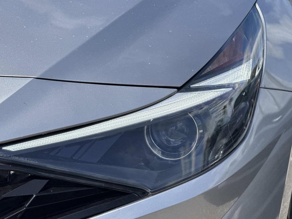 Used 2022 Hyundai Elantra SEL FWD image 10