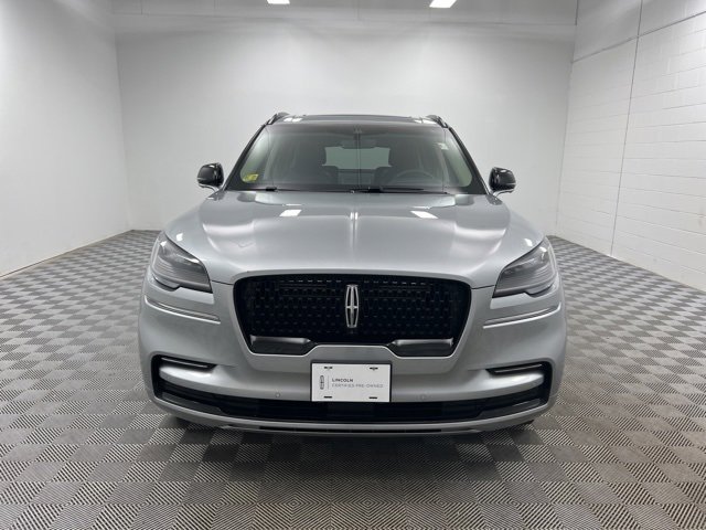 Used 2023 Lincoln Aviator Reserve w/ Equipment Group 201A image 2