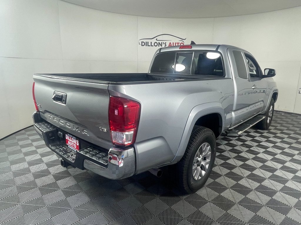Used 2017 Toyota Tacoma SR5 image 7