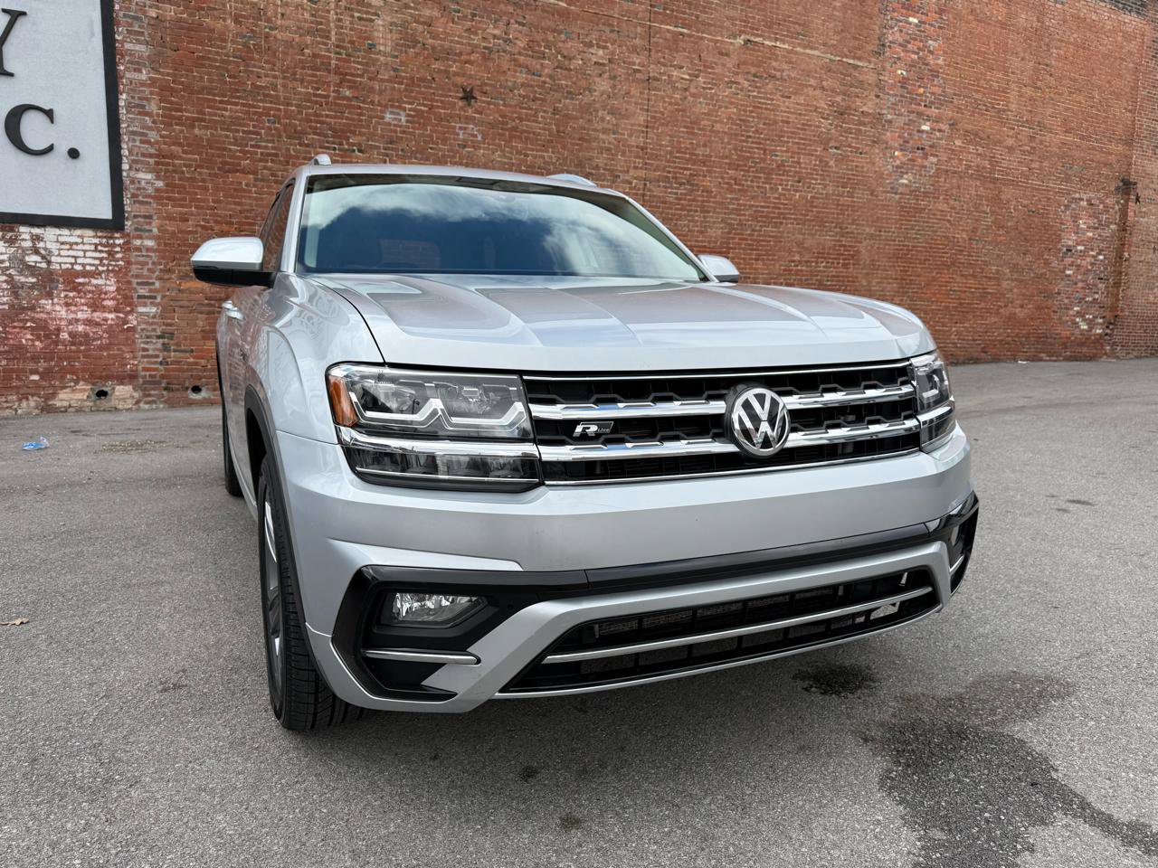 Used 2019 Volkswagen Atlas SE w/ Panoramic Sunroof Package AWD/4WD image 2