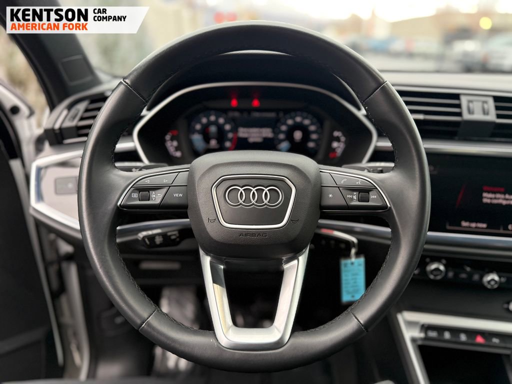 Used 2025 Audi Q3 2.0T Premium image 19