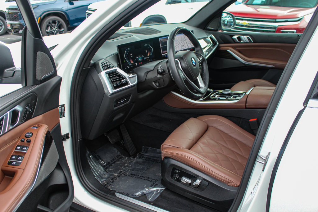 Used 2024 BMW X5 sDrive40i w/ Premium Package RWD image 23