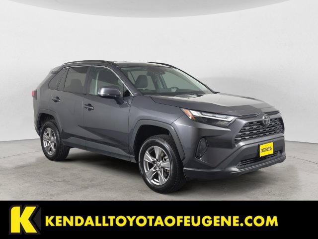 Used 2024 Toyota RAV4 XLE AWD/4WD image 3