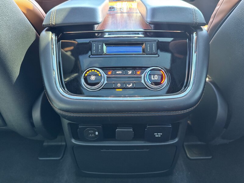 Used 2021 Lincoln Navigator L Reserve AWD/4WD image 41