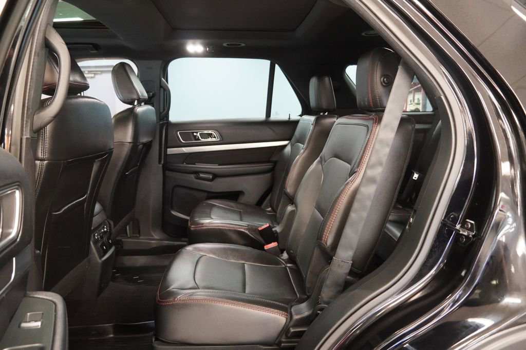 Used 2018 Ford Explorer Sport w/ Equipment Group 401A AWD/4WD image 26