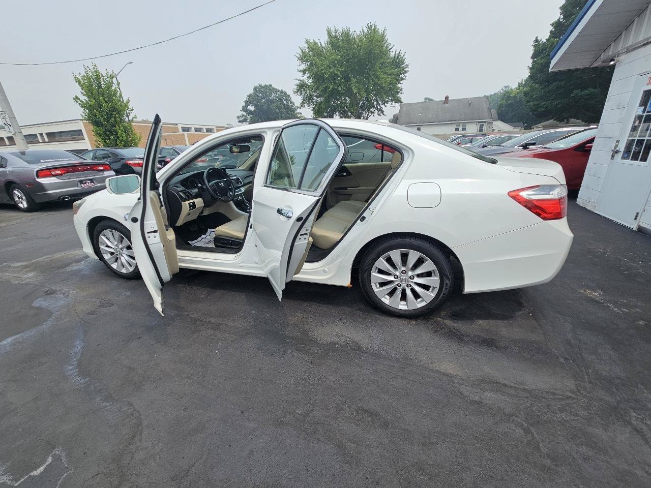 Used 2015 Honda Accord EX-L image 23