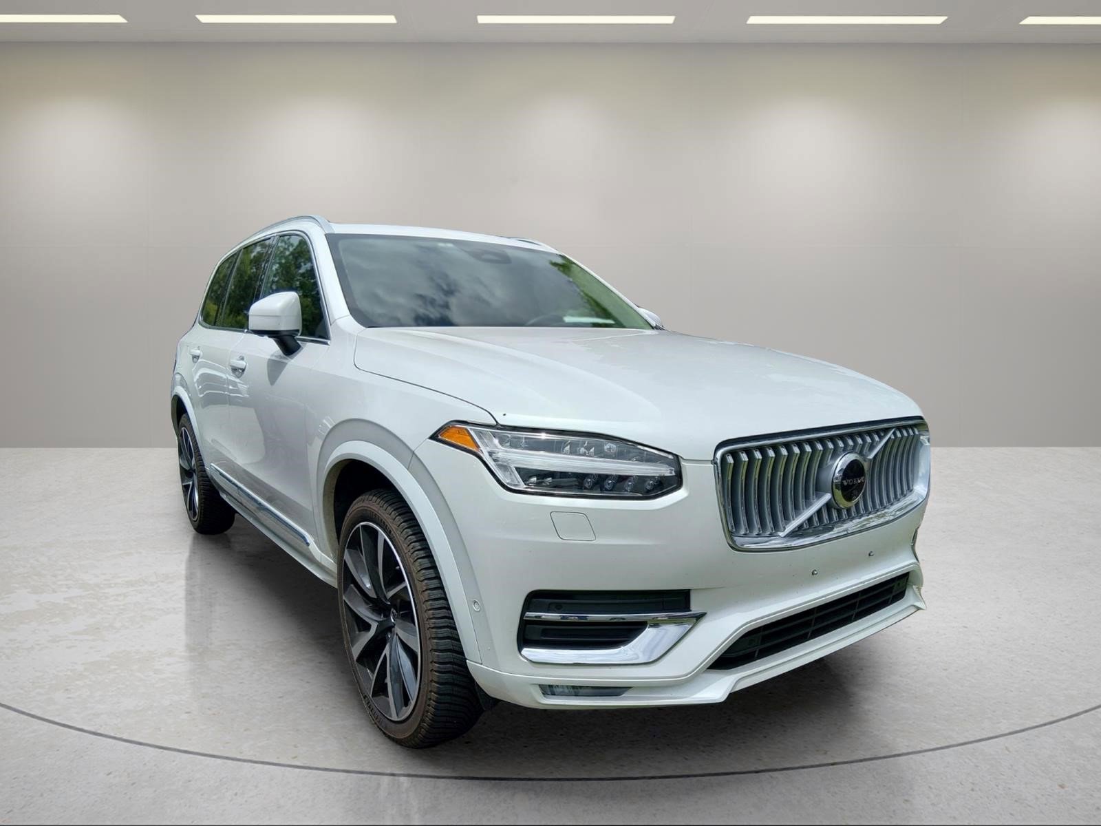 Used 2024 Volvo XC90 B6 Ultimate AWD/4WD image 3