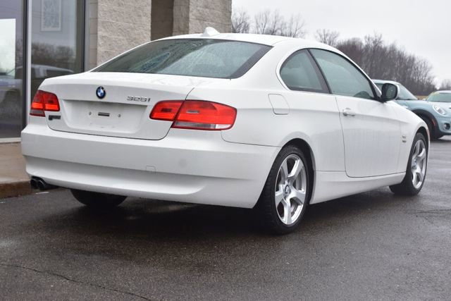 Used 2010 BMW 328i xDrive Coupe image 11