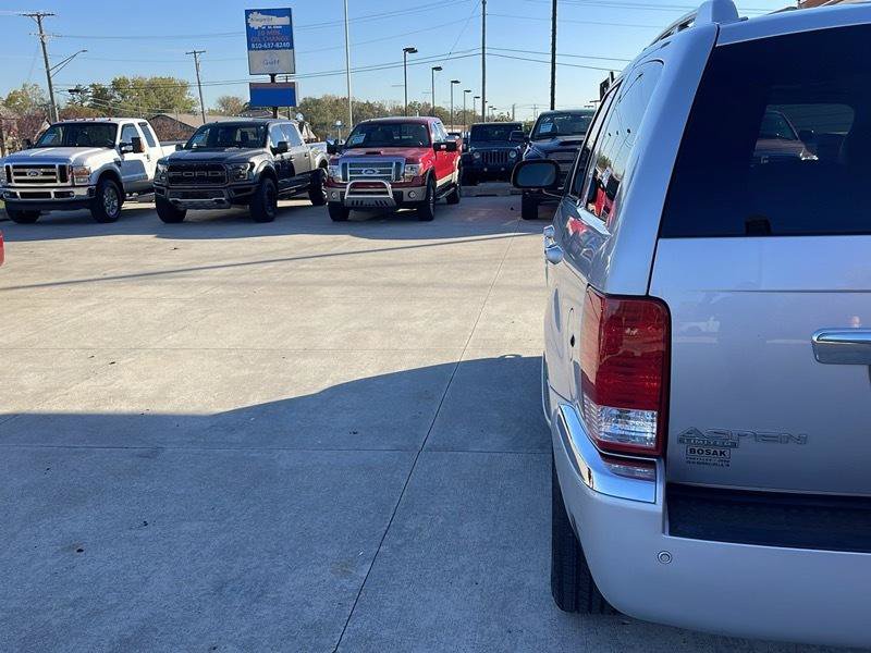 Used 2008 Chrysler Aspen Limited AWD/4WD image 13