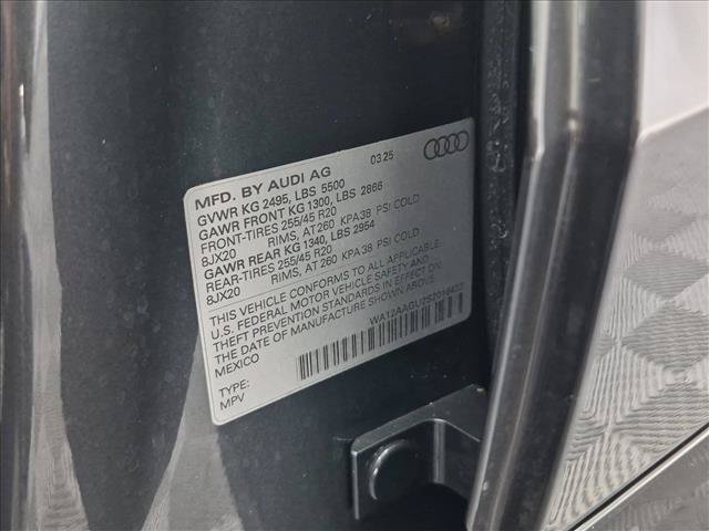 Used 2025 Audi Q5 Premium Plus w/ Premium Plus AWD/4WD image 29