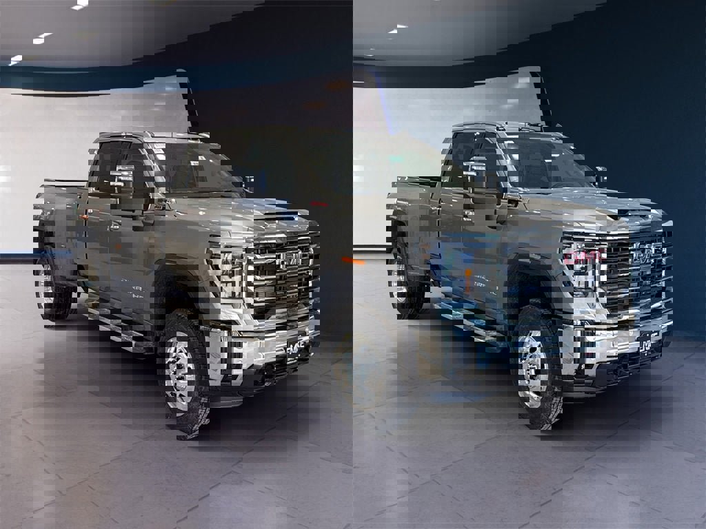 New 2026 GMC Sierra 3500 SLT w/ SLT Premium Package