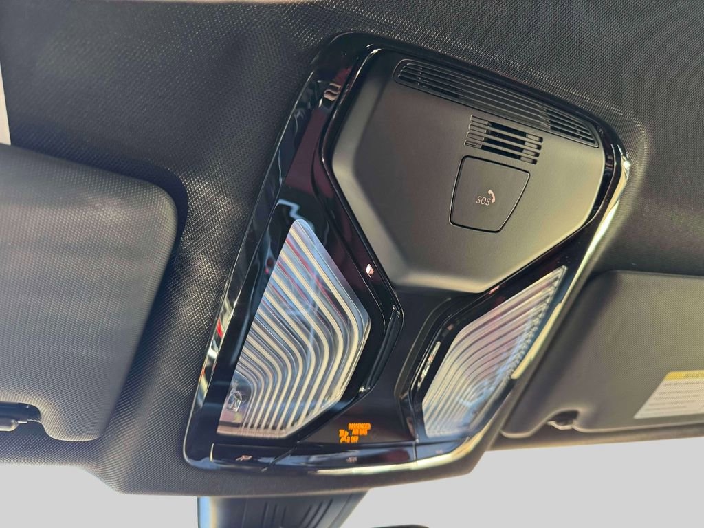 Used 2025 BMW M4 Competition w/ Executive Package RWD image 30