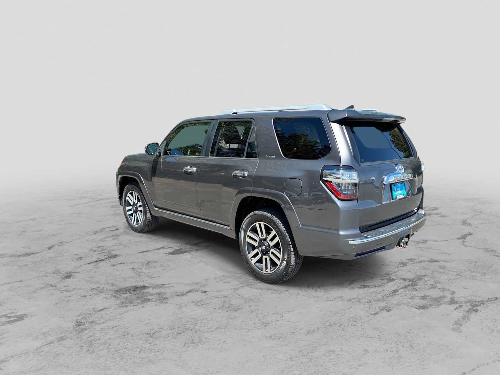 Used 2016 Toyota 4Runner Limited AWD/4WD image 5