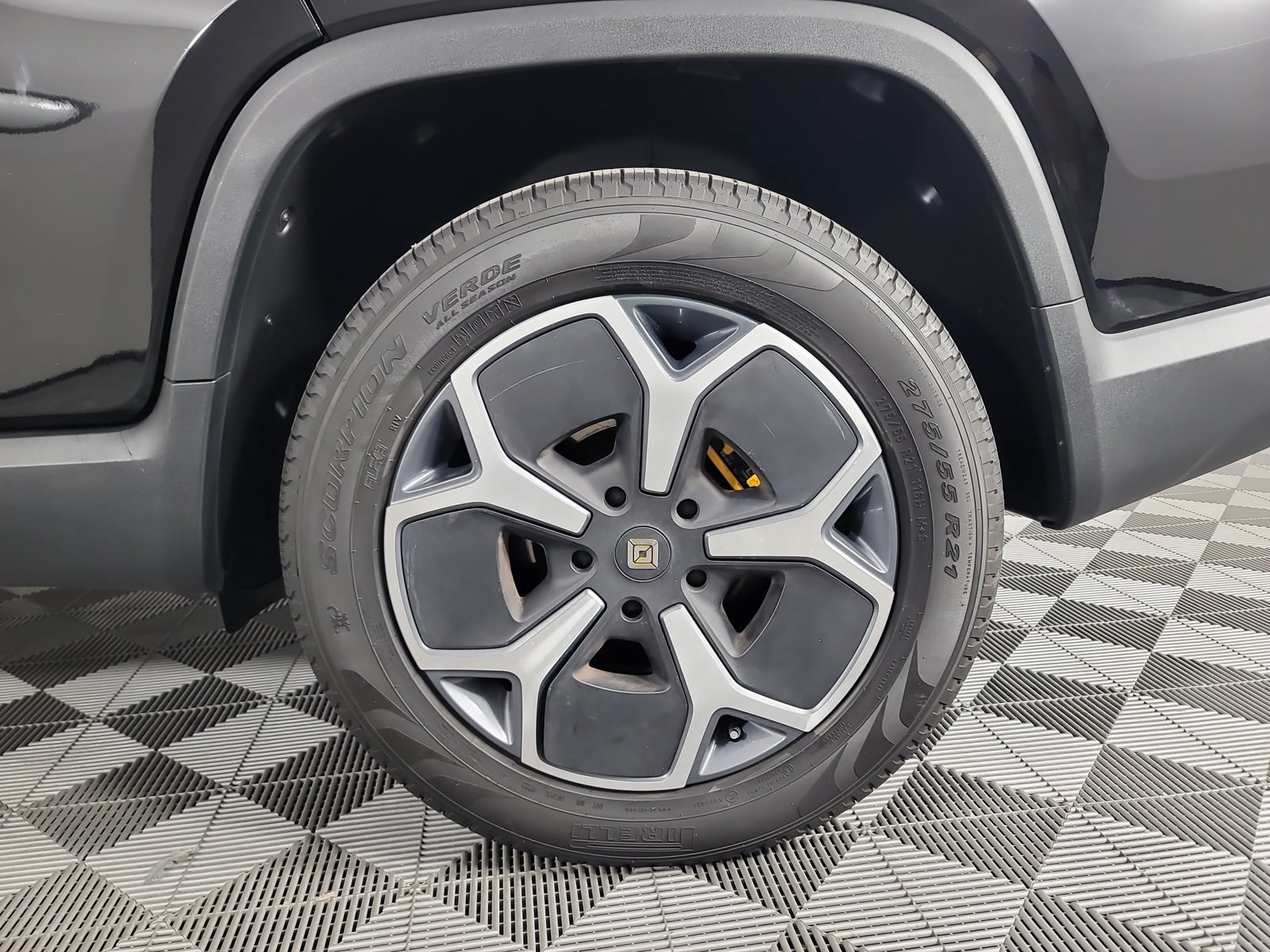 Used 2023 Rivian R1T Adventure Quad AWD/4WD image 10