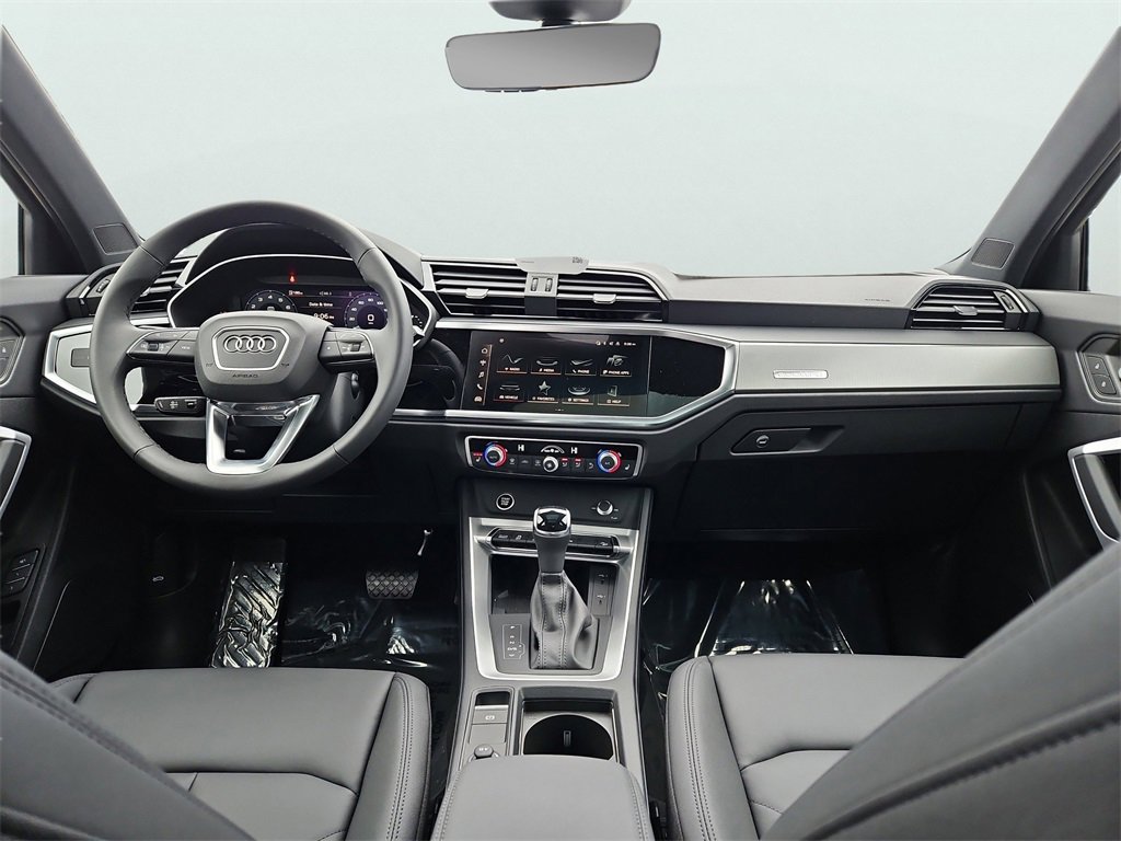 New 2025 Audi Q3 2.0T Premium image 5