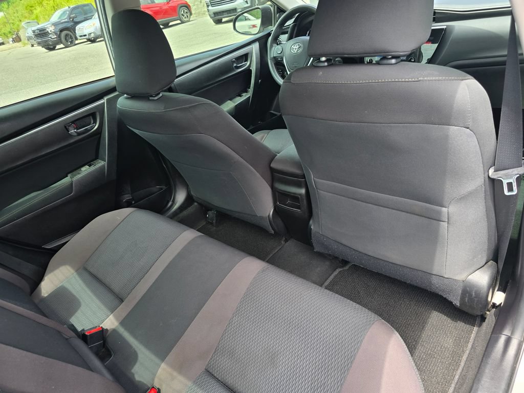 Used 2019 Toyota Corolla LE FWD image 28