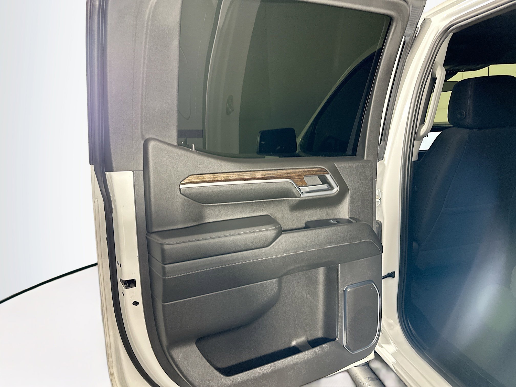 Used 2024 GMC Sierra 1500 Elevation image 24