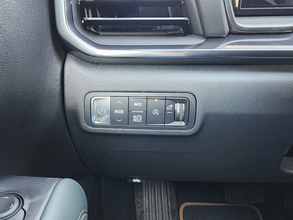 New 2026 GMC Terrain AT4 w/ Convenience Package III image 18