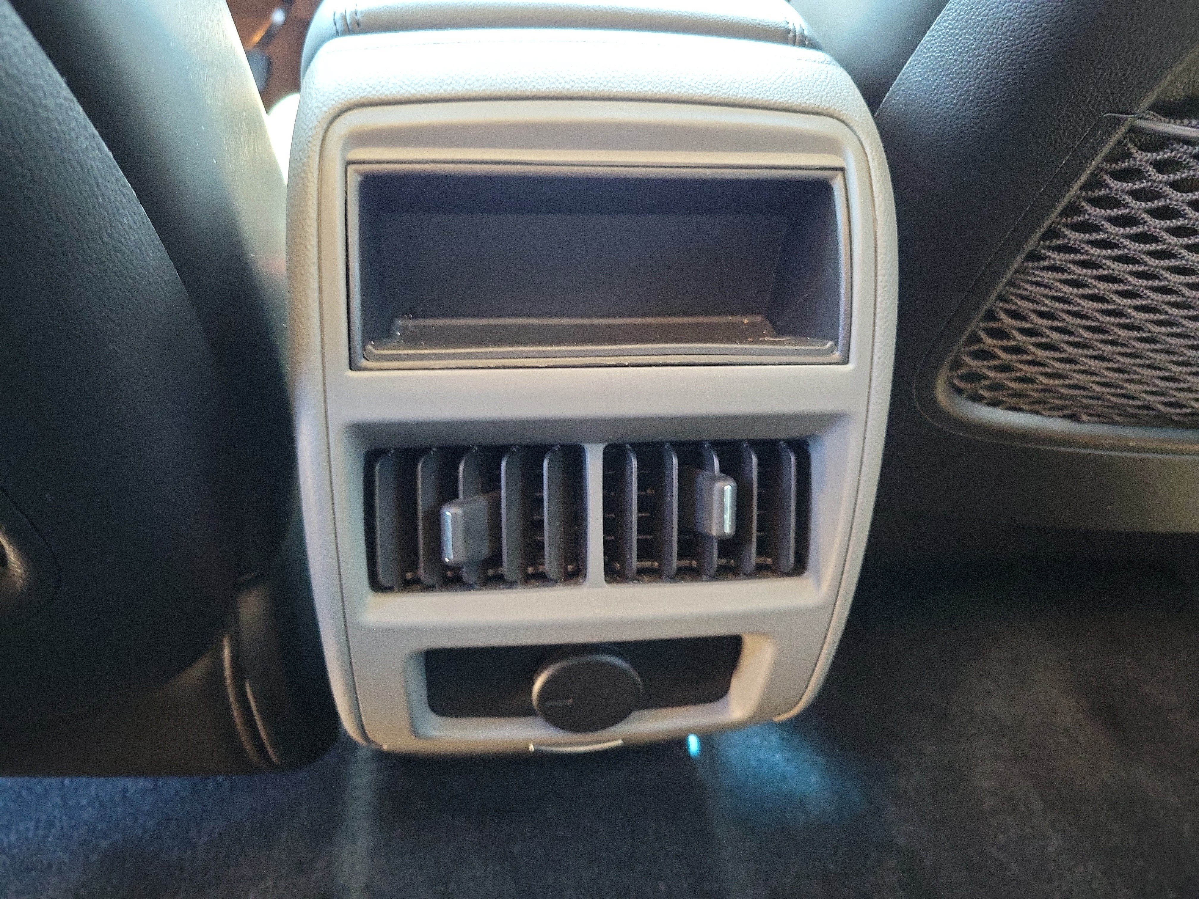 Used 2011 Cadillac SRX Luxury AWD/4WD image 10