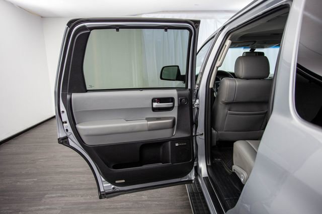 Used 2014 Toyota Sequoia Limited image 22