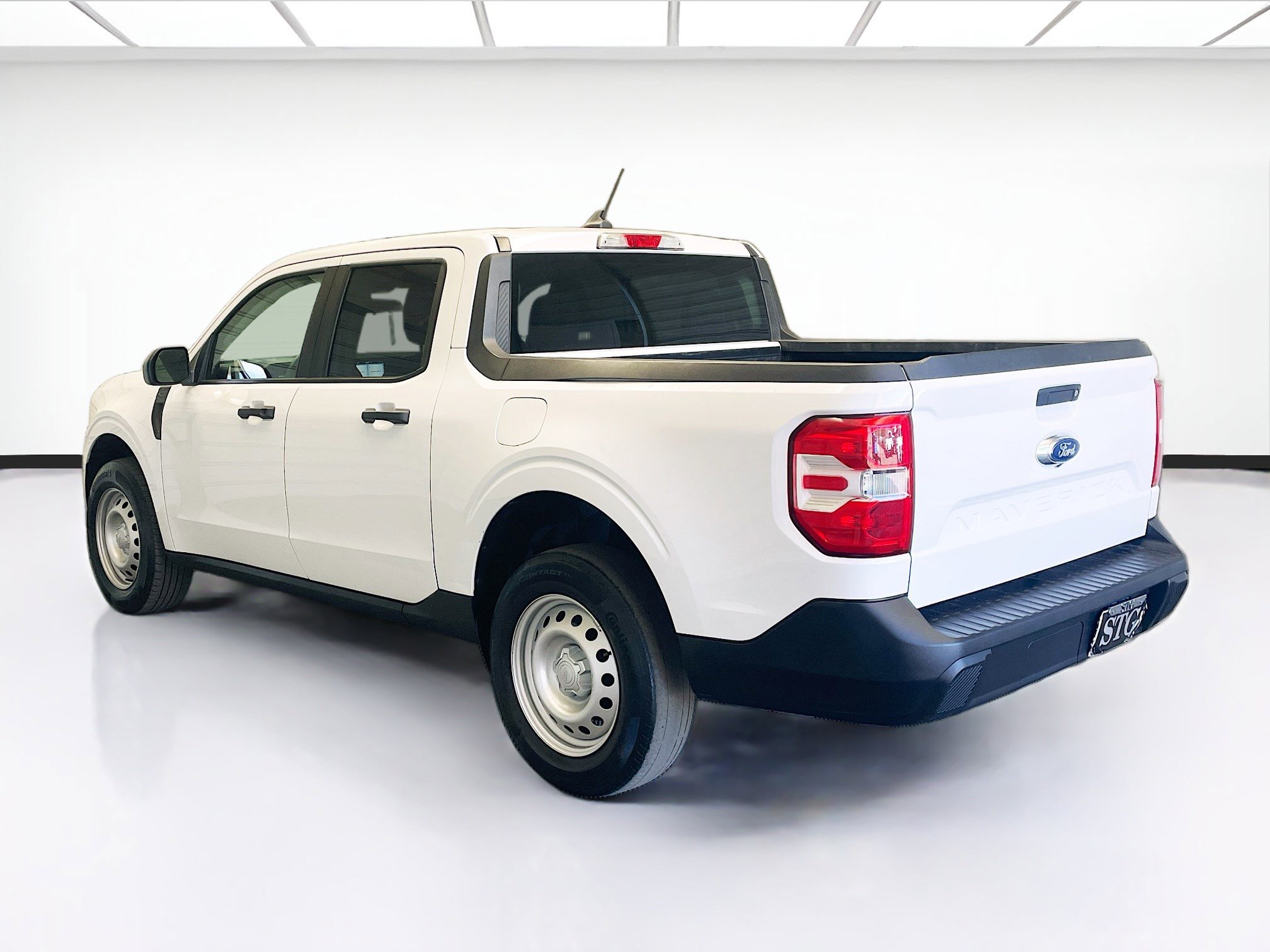 Used 2022 Ford Maverick XL image 6