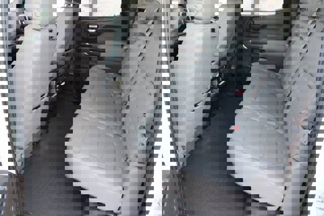 Used 2021 GMC Sierra 1500 SLT image 5