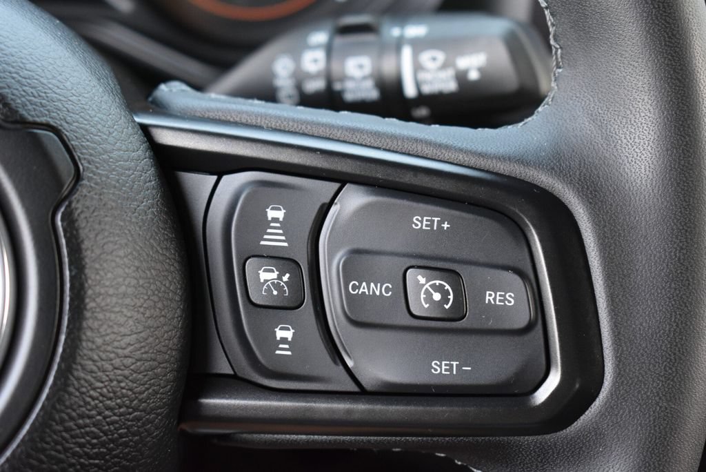 Used 2025 Jeep Wrangler Unlimited Rubicon AWD/4WD image 20