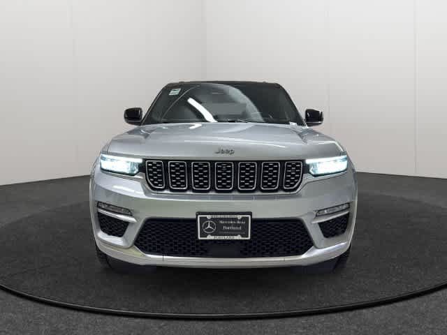 Used 2022 Jeep Grand Cherokee Summit AWD/4WD image 2