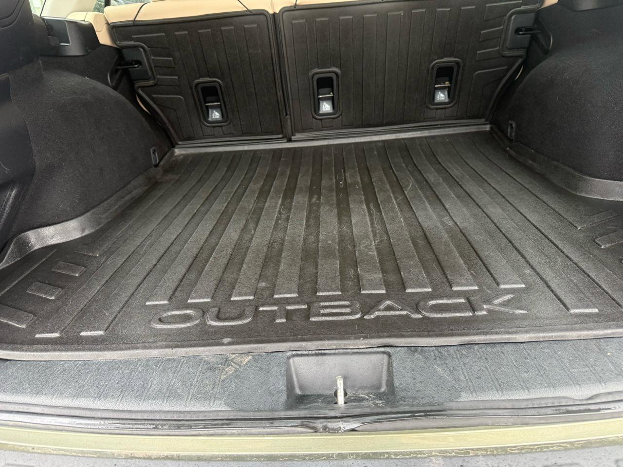 Used 2019 Subaru Outback 2.5i Limited w/ Popular Package #2 image 12